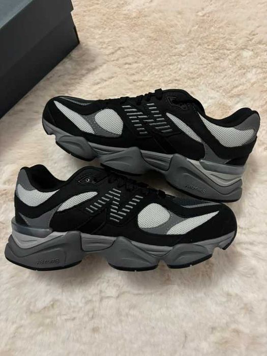 New Balance 9060 Black Rozmiar 41.5