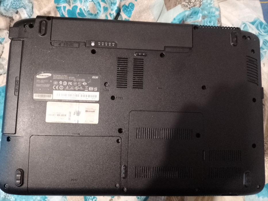 Ноутбук Samsung R530