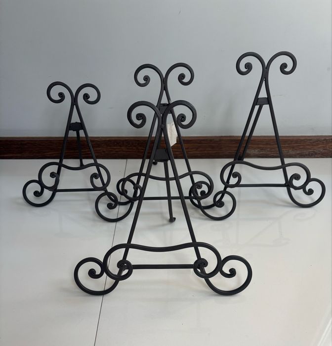 Suportes para pratos em ferro
