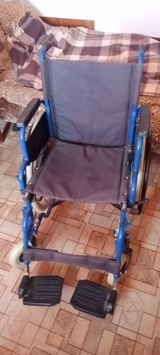 Инвалидная коляска