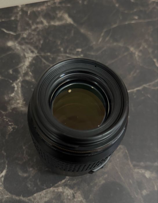 Canon EF 100mm f/2.8 Macro USM