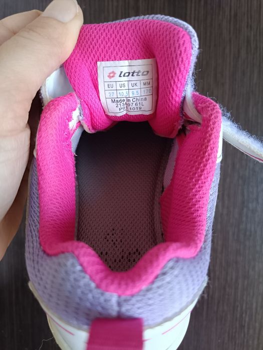 Дитячі білі кросівки