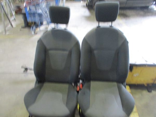 Conjunto de bancos FORD Ka (RU8)