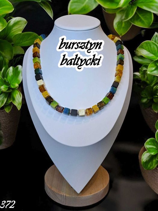 Korale bursztyn kostka 8x8 mm kolor mix #372