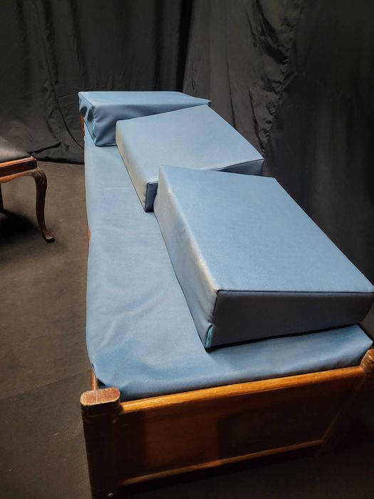 cama e colcchao para uma pessoa bom estado