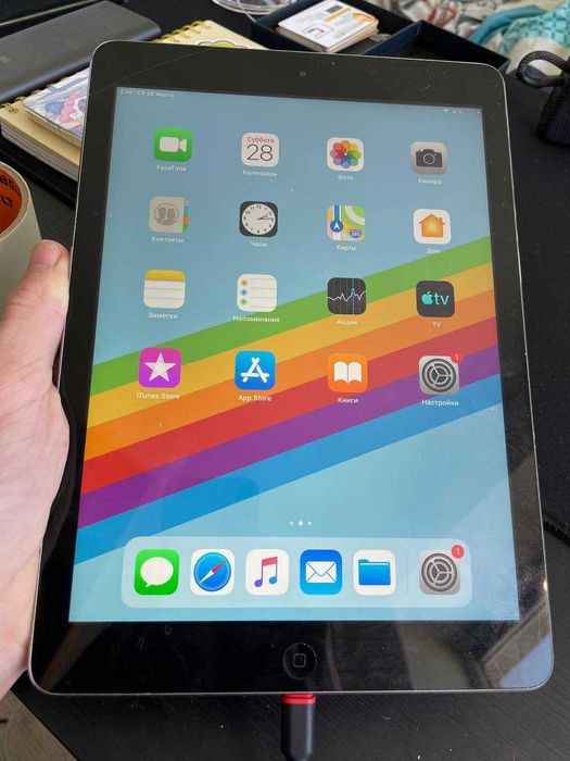 iPad air 1 32gb працює