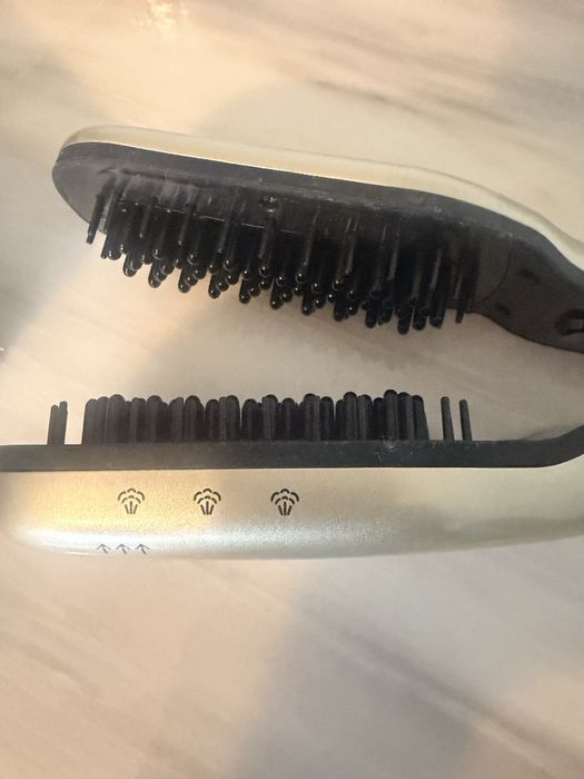 Secador/ alisador de cabelo a vapor