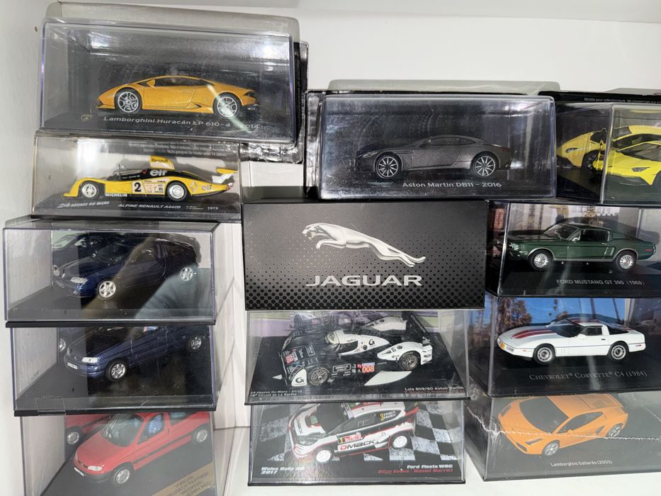 Miniaturas 1:43 e 1:64 (Tarmac, Ixo, Altaya)