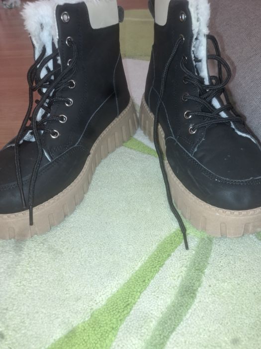 Buty zimowe damskie