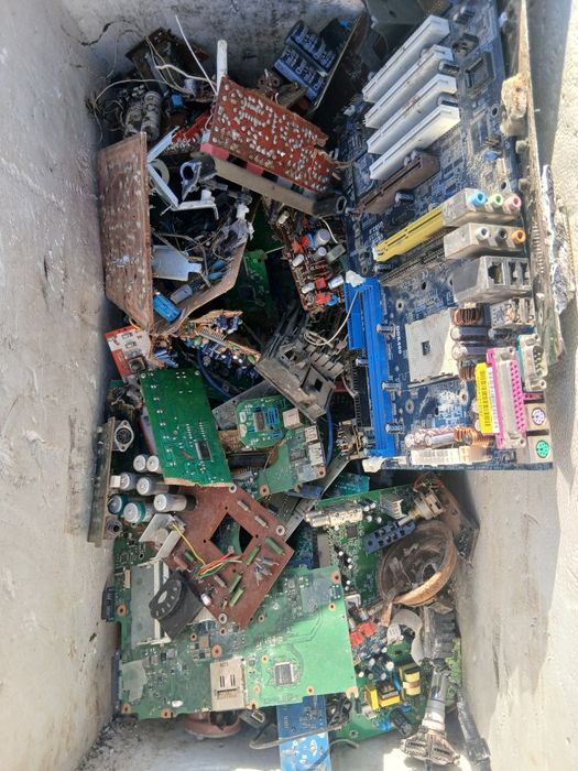 Потрібні таке обменяю на шось з моїх обяв