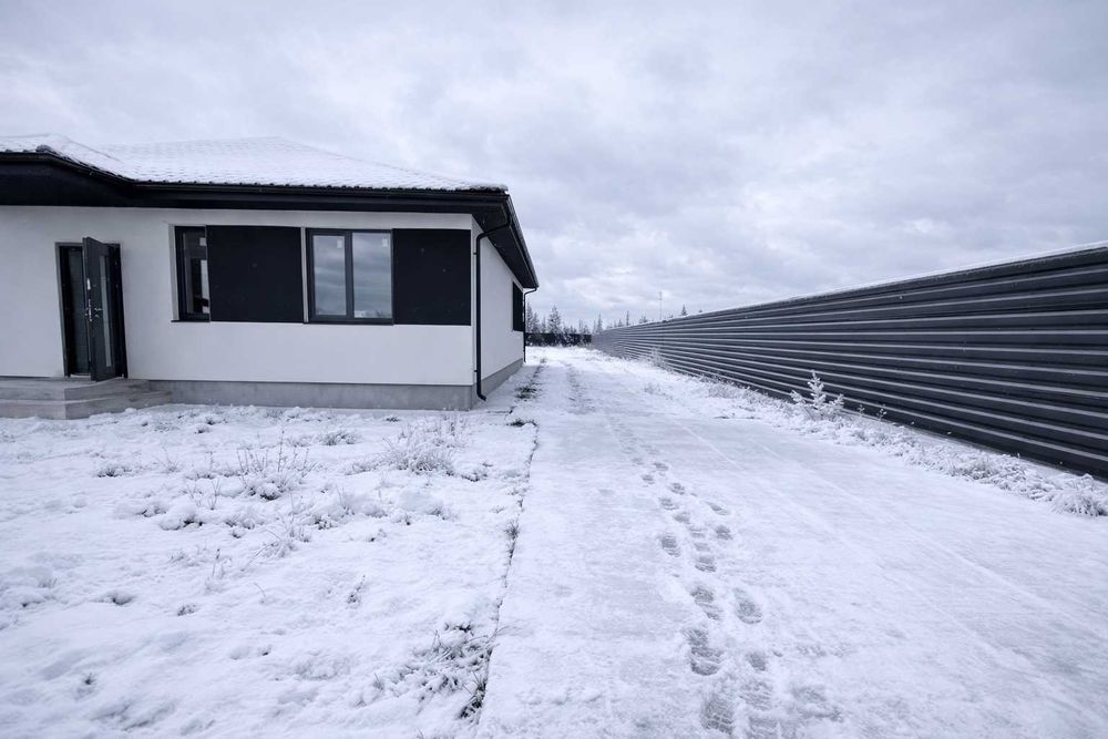 Будинок 100 м² + 10 соток | великий двір, газ біля ділянки