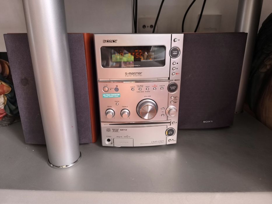 Aparelhagem Sony CMT‑CP1 – CD, Rádio e K7 – completa e a funcionar