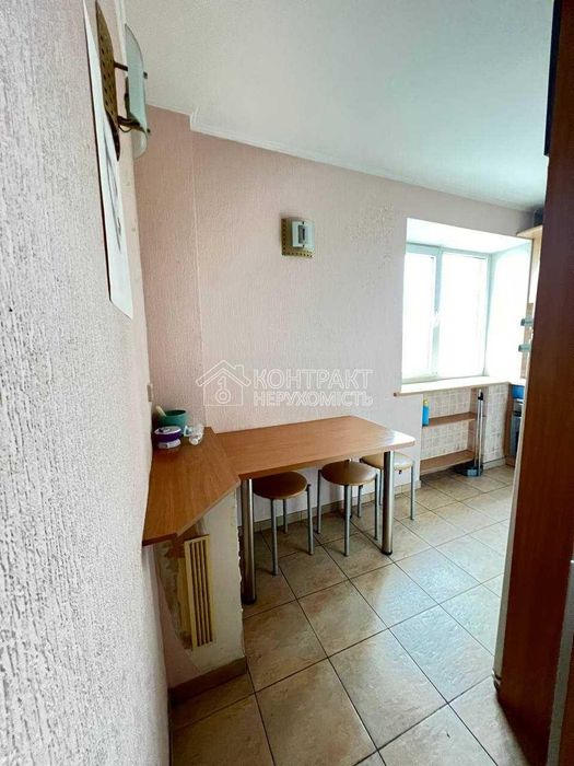 Продається  3кімн.кв.  центр . Гімназійна набережна