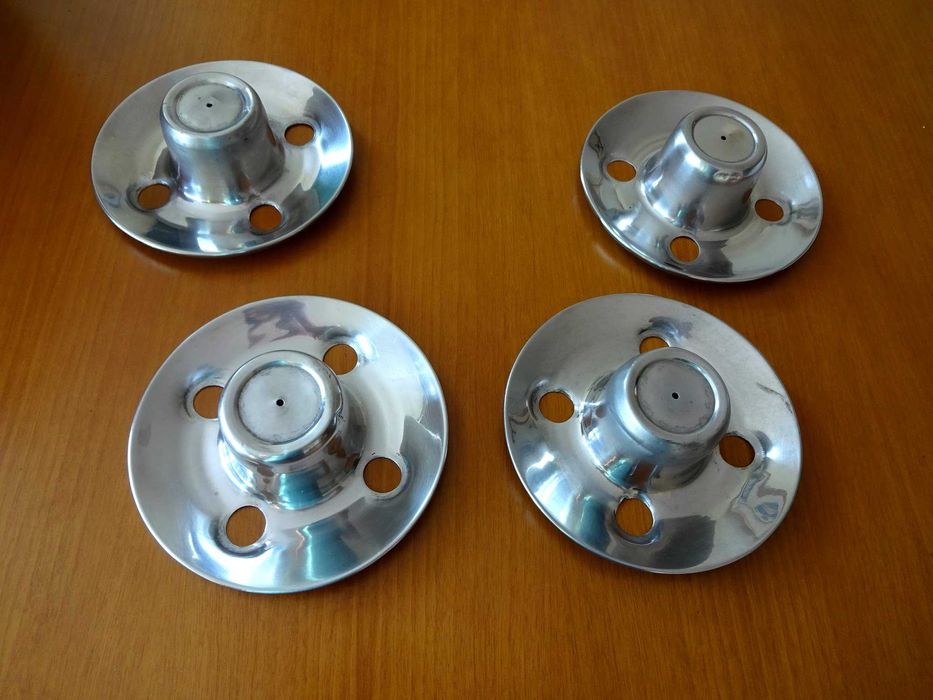 Tampões / centros de roda Alfa Romeo