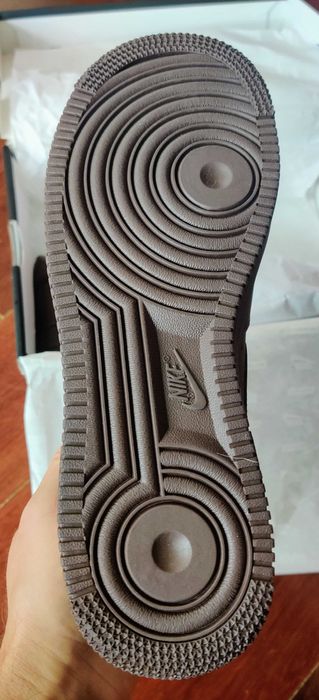 Sapatilhas Nike Air Force 1 x Supreme castanhas (tam. 41)
