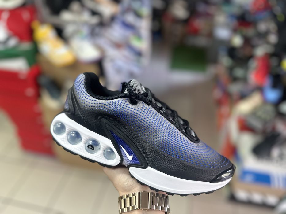 Кросівки Nike Air Max DN ( РОЗМІР 38 та 38,5 )