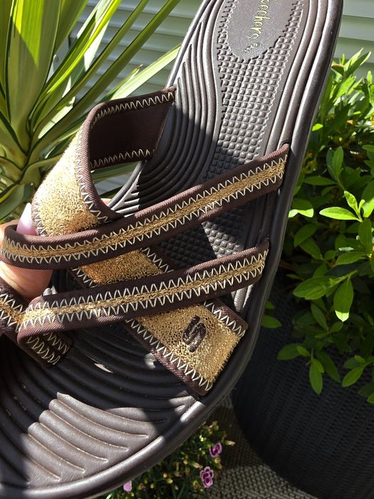 Skechers fantastyczne klapki sandaly 39