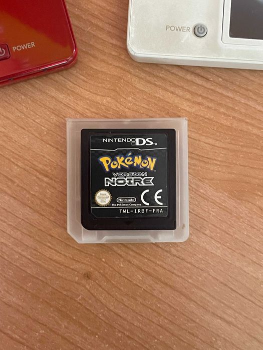 Cartuchos Pokémon Black e White Nintendo DS - 100% Originais