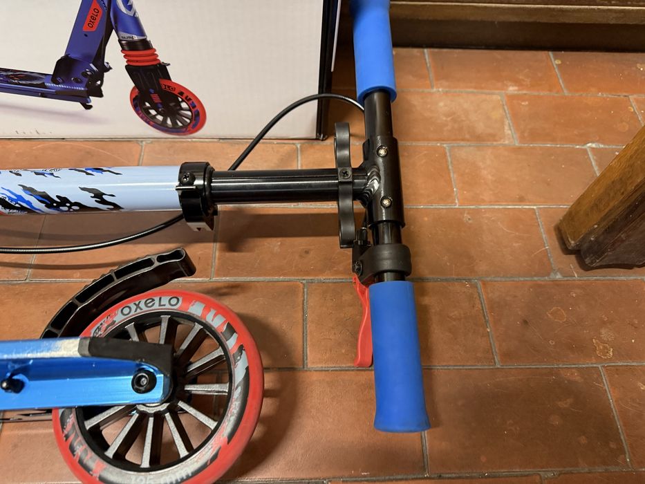 Kit trotinete Oxelo Mid5, com todo o equip segurança 5-9 anos - muito bom estado