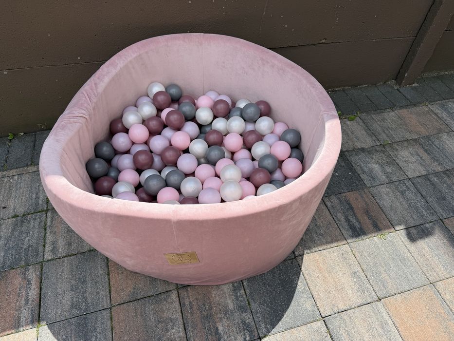 Basen z kulkami