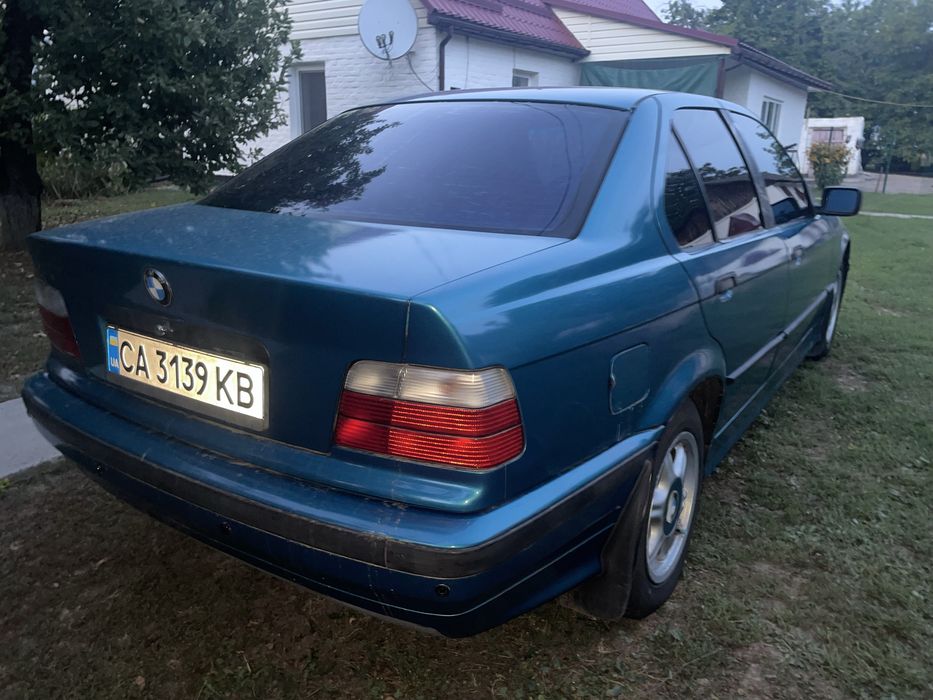 Продам або обміняю бмв е36