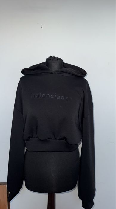 bluza crop top balenciaga nieoryginalna