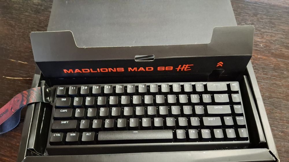 Магнитная клавіатура mad 68he