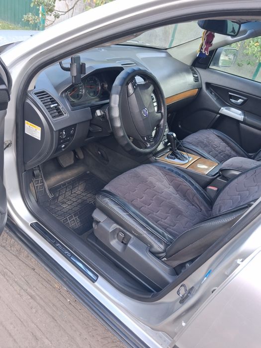 продам Volvo xc90