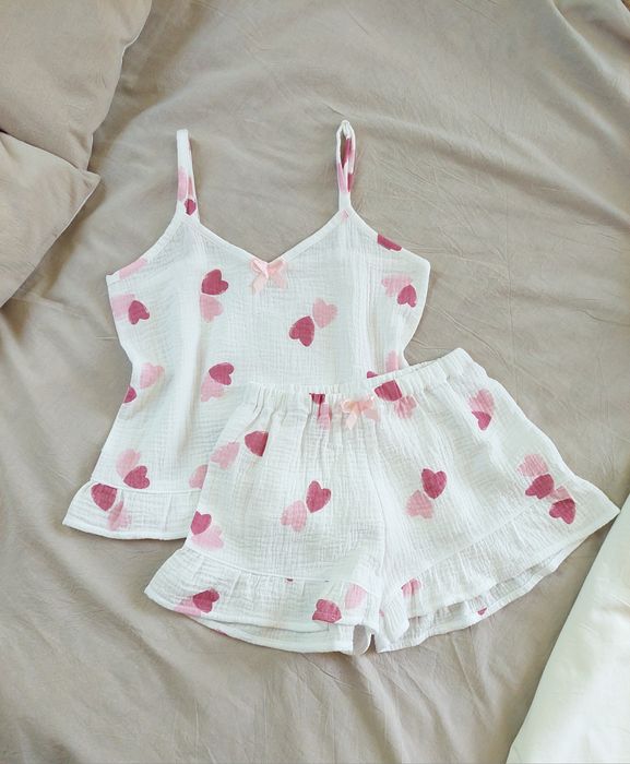 Дитяча муслінова піжама з рюшами в сердечки