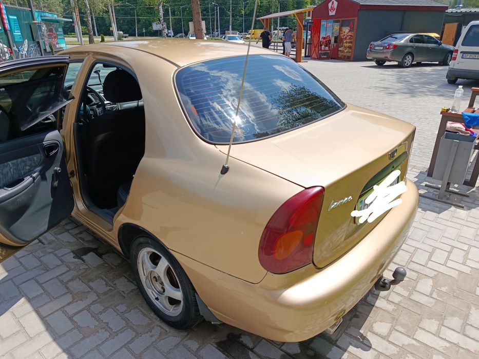 Продам  автомобіль Lanos