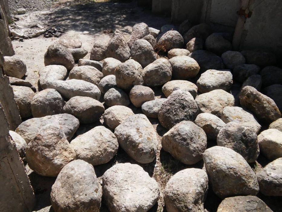 валуни ландшафтні 4000грн