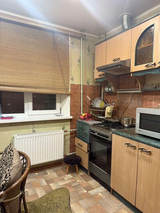 Продаётся 1к квартира,  бабурка,  правый, хортицкий