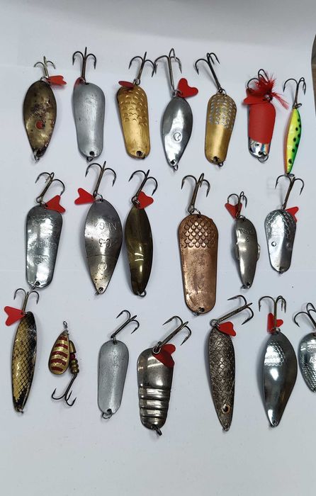 Przynęty na drapieżnika duży zestaw wahadeł i innych