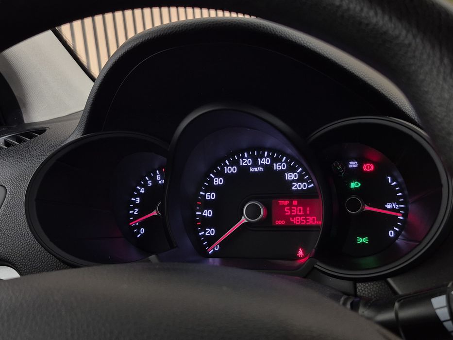 Kia Picanto - 48.000KM | GARANTIA | NACIONAL