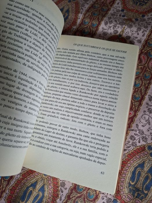 Os que Sucumbem e os que se Salvam Primo Levi