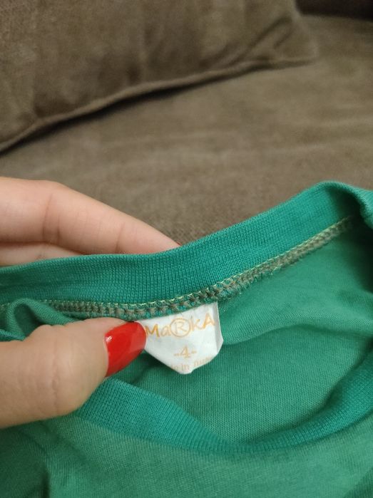 T-shirt z dinozaurem zielony