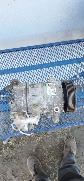 Компрессор кондиціонера гольф 6 ,1.6 дизель