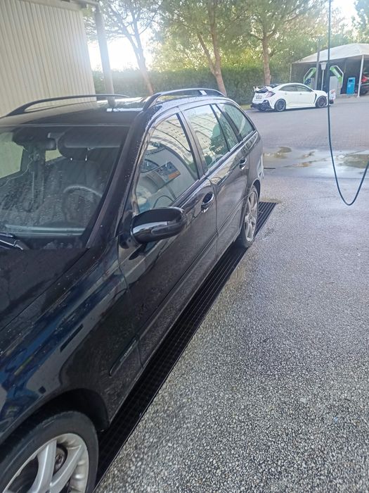 Mercedes C 220 143 CV