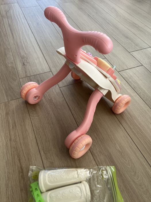 Kreatywny chodzik pchacz  3w1 stolik i tablica