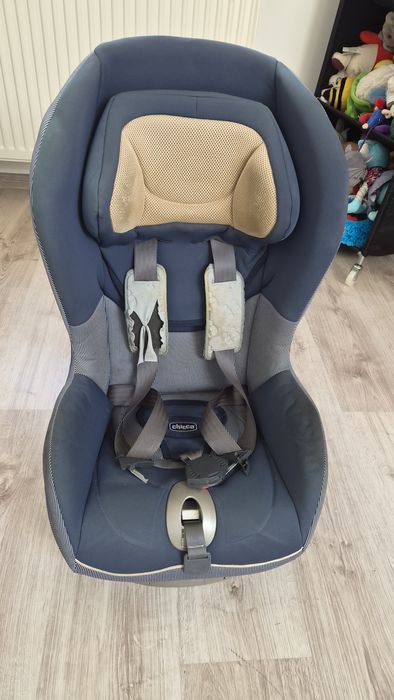Oddam za darmo Fotelik samochodowy Chicco 9- 18 kg