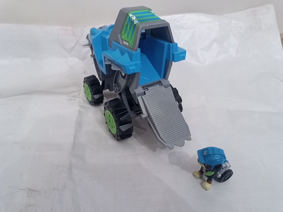 Pojazd rexa z figurką  psi patrol