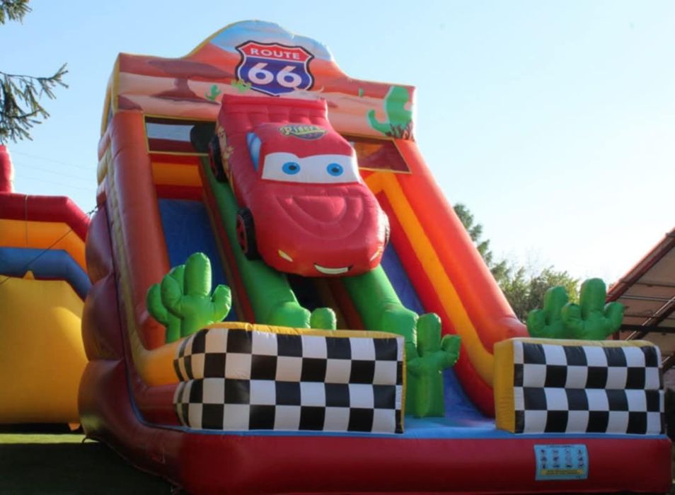 Zjeżdżalnia zamek ślizg dmuchaniec dmuchany impreza komunia urodziny