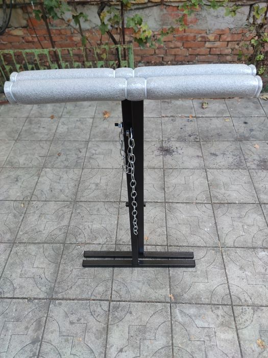 Стойка для покраски бамперов.