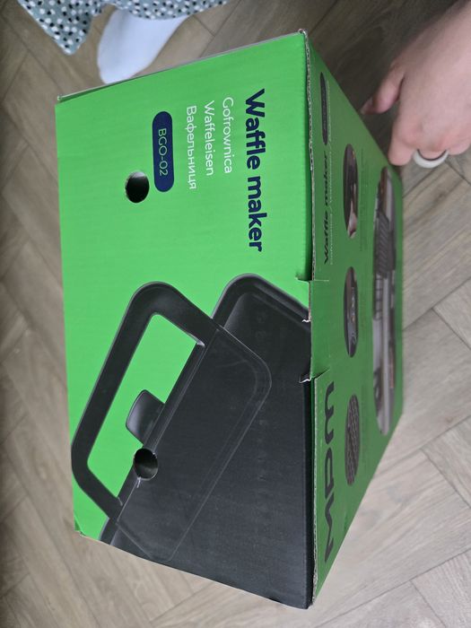 Nowa gofrownica MPM 1400W