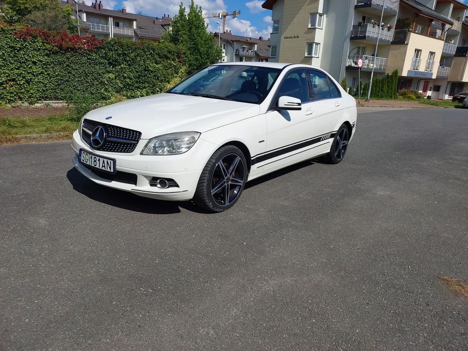 Mercedes-Benz Klasa C MERCEDES BENZ  C200 biały AUTOMAIC  benzyna 1796 cm3