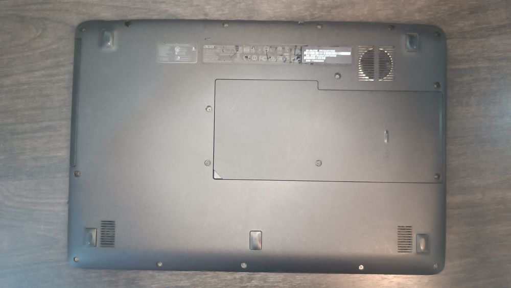 Ноутбук Acer Aspire ES15 ES1-533-C7GW 15,6" (NX.GFTEU.044) black
