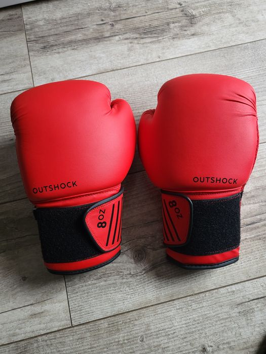 Rękawice bokserskie Outshock plus owijki