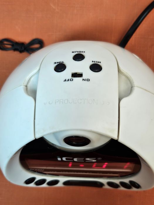 radiobudzik iCes ICRP-212.