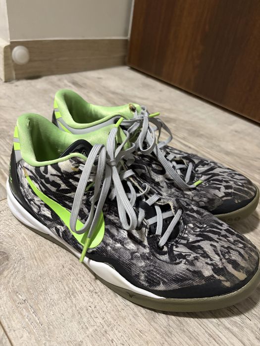 Kobe 8 Graffiti