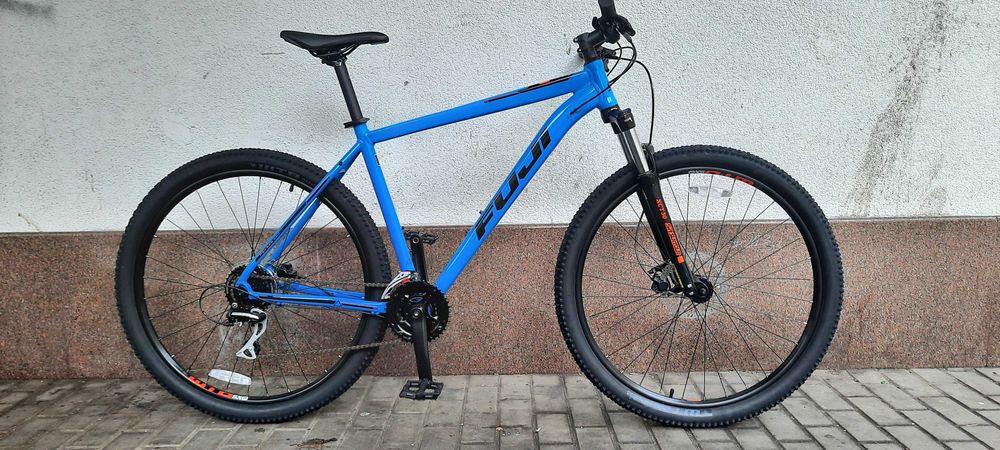 NOWY Rower Fuji NEVADA 29" 1.7 rama aluminiowa 17 lub 21 MTB Shimano
